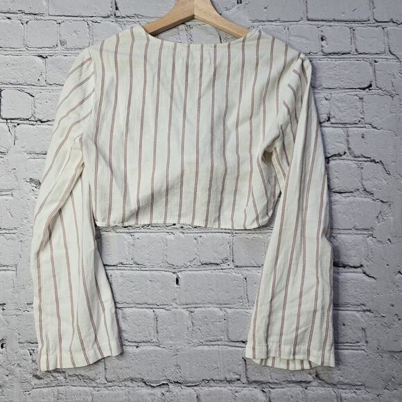 Urban Outfitters Cotton Blend Bell Sleeve Tie Front Crop Top Size Small - Picture 6 of 9